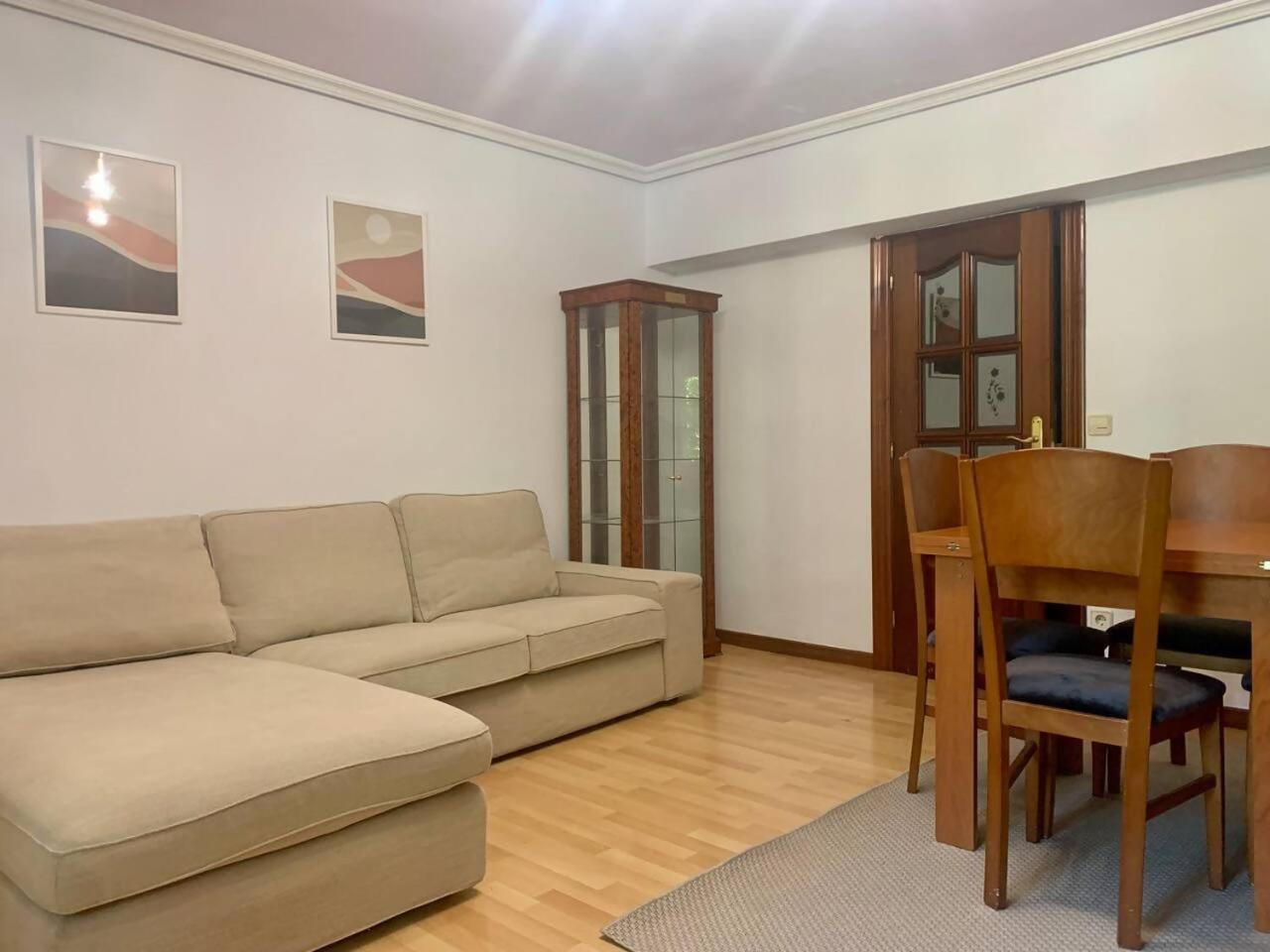 Apartamento Centrico Y Comodo Vitoria-Gasteiz Exteriör bild